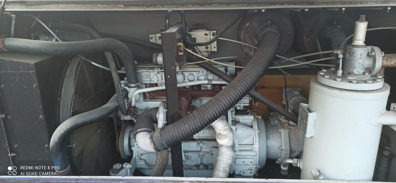COMPAIR DLT 1302 - Compressor de ar: foto 2 COMPAIR DLT 1302 - Compressor de ar: foto 2