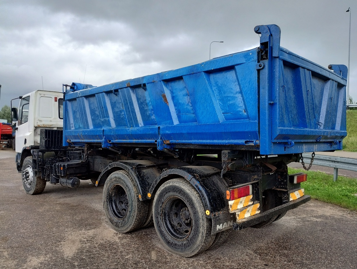 DAF 75 CF ATI 340 6x4 - Caminhão basculante: foto 3 DAF 75 CF ATI 340 6x4 - Caminhão basculante: foto 3