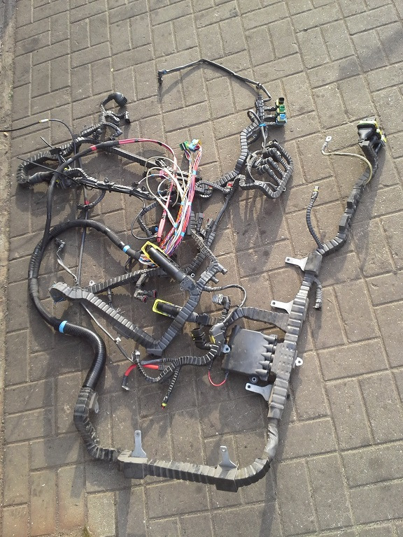 INSTALACJA SILNIKA DAF XF 106 MX11 440 - Sistema elétrico: foto 1 INSTALACJA SILNIKA DAF XF 106 MX11 440 - Sistema elétrico: foto 1