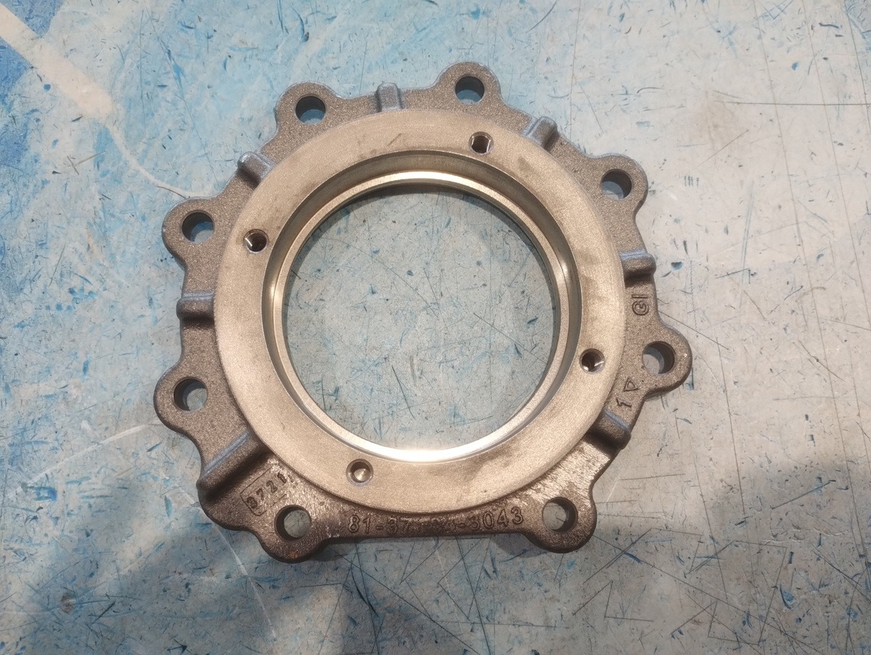 MAN Flansza Pompy Wspomagania Skrzyni Rozdzielczej MAN F2000 TGA TGS 81371040043 G1700 G172 G173 G252 G253 - Motor de giro: foto 1 MAN Flansza Pompy Wspomagania Skrzyni Rozdzielczej MAN F2000 TGA TGS 81371040043 G1700 G172 G173 G252 G253 - Motor de giro: foto 1