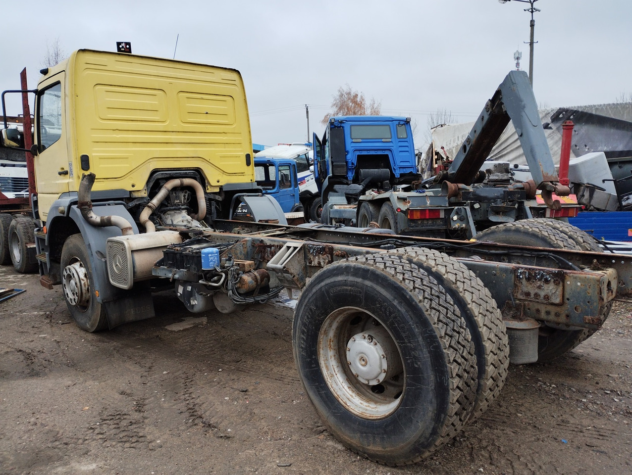 MERCEDES-BENZ ATEGO 1823 - Caminhão chassi: foto 2 MERCEDES-BENZ ATEGO 1823 - Caminhão chassi: foto 2