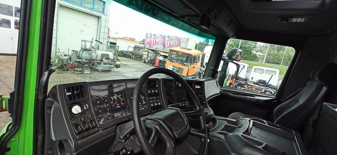 SCANIA P124 360 6x6 - Caminhão chassi: foto 4 SCANIA P124 360 6x6 - Caminhão chassi: foto 4