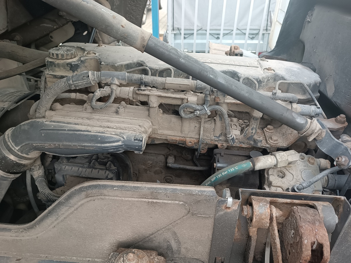 Silnik DAF LF 180 EURO 3 ISBE 185 CE136 PACCARD 5.9 - Motor e peças: foto 2 Silnik DAF LF 180 EURO 3 ISBE 185 CE136 PACCARD 5.9 - Motor e peças: foto 2