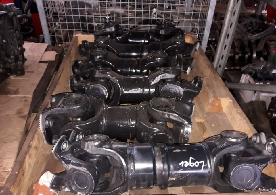 WAŁ NAPĘDOWY MIĘDZYMOSTOWY MAN F2000 TGA TGS TGX 4X4 6X4 6X6 8X4 8X6 8X8 - Veio de transmissão: foto 1 WAŁ NAPĘDOWY MIĘDZYMOSTOWY MAN F2000 TGA TGS TGX 4X4 6X4 6X6 8X4 8X6 8X8 - Veio de transmissão: foto 1