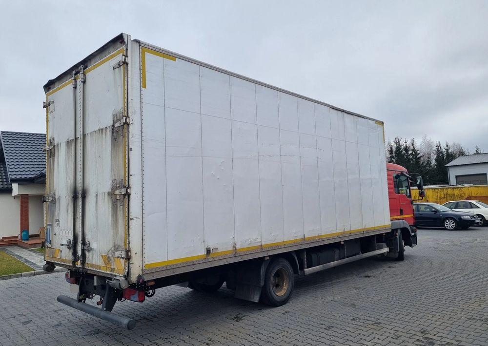 MAN TGL 12 220 - Caminhão furgão: foto 3 MAN TGL 12 220 - Caminhão furgão: foto 3