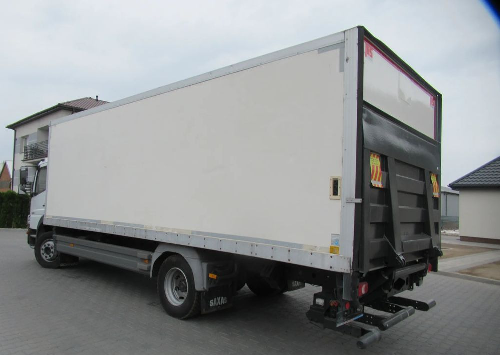 Mercedes-Benz Atego 1224 - Caminhão frigorífico: foto 3 Mercedes-Benz Atego 1224 - Caminhão frigorífico: foto 3