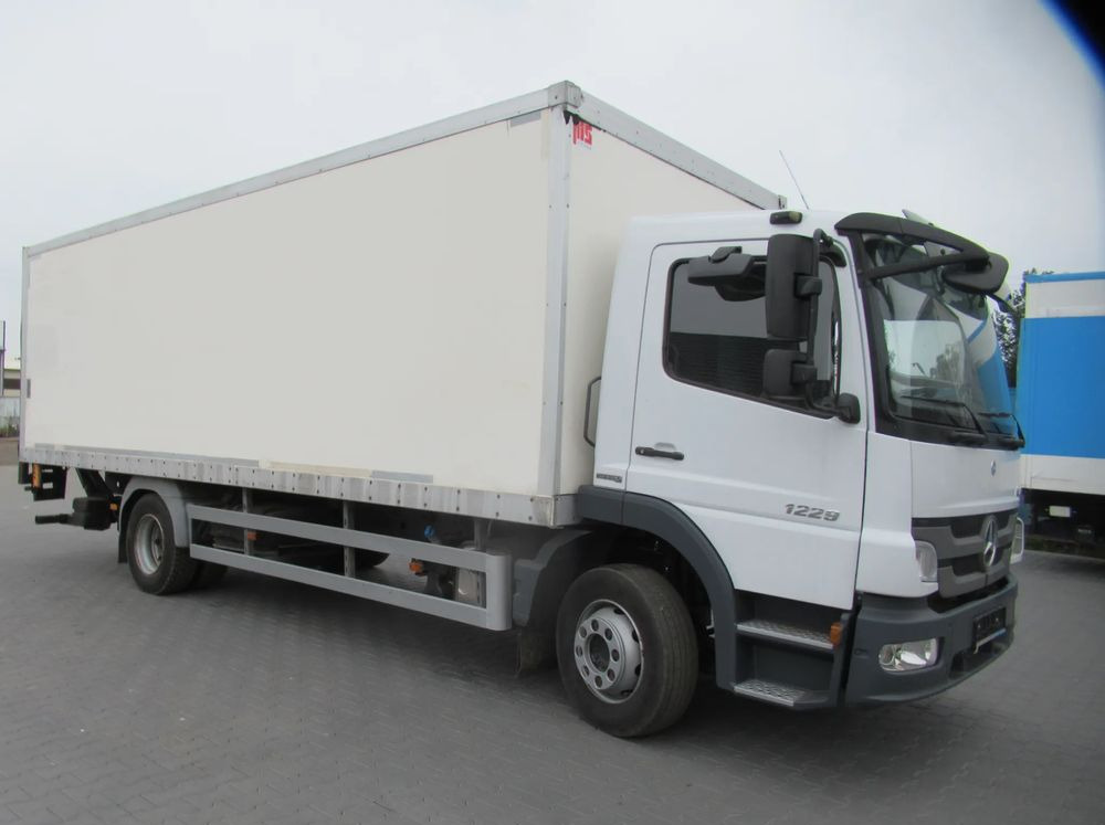 Mercedes-Benz Atego 1224 - Caminhão frigorífico: foto 2 Mercedes-Benz Atego 1224 - Caminhão frigorífico: foto 2