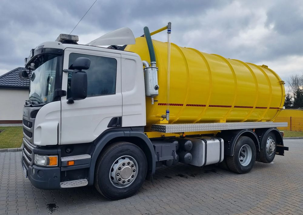 Scania P360 - Caminhão de lixo: foto 1 Scania P360 - Caminhão de lixo: foto 1