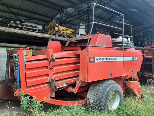 MASSEY FERGUSON, FENDT, HESSTON, NEW HOLLAND - Peça de reposição: foto 2 MASSEY FERGUSON, FENDT, HESSTON, NEW HOLLAND - Peça de reposição: foto 2