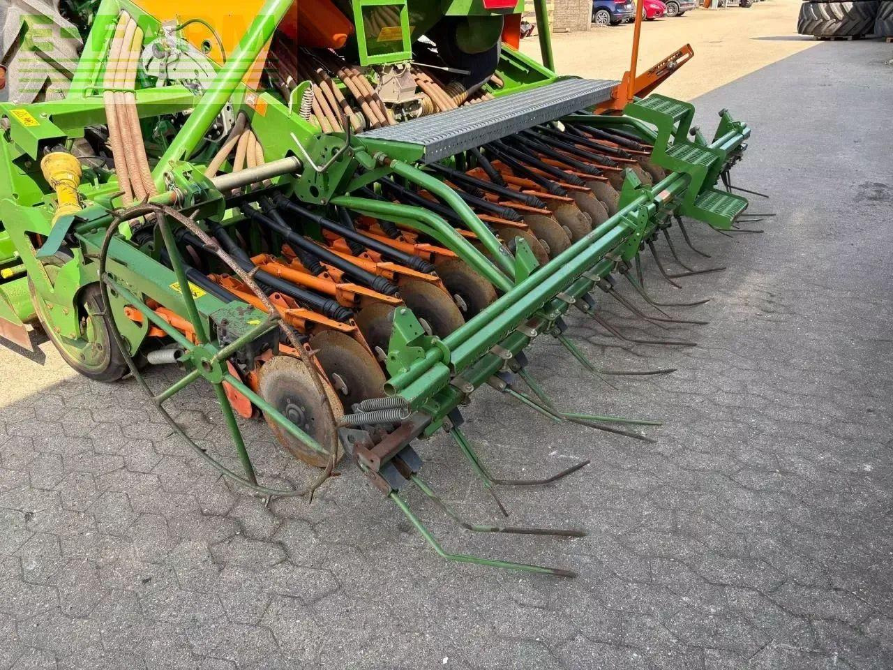 Amazone adp super 2000 - Maquina para lavrar a terra: foto 3 Amazone adp super 2000 - Maquina para lavrar a terra: foto 3