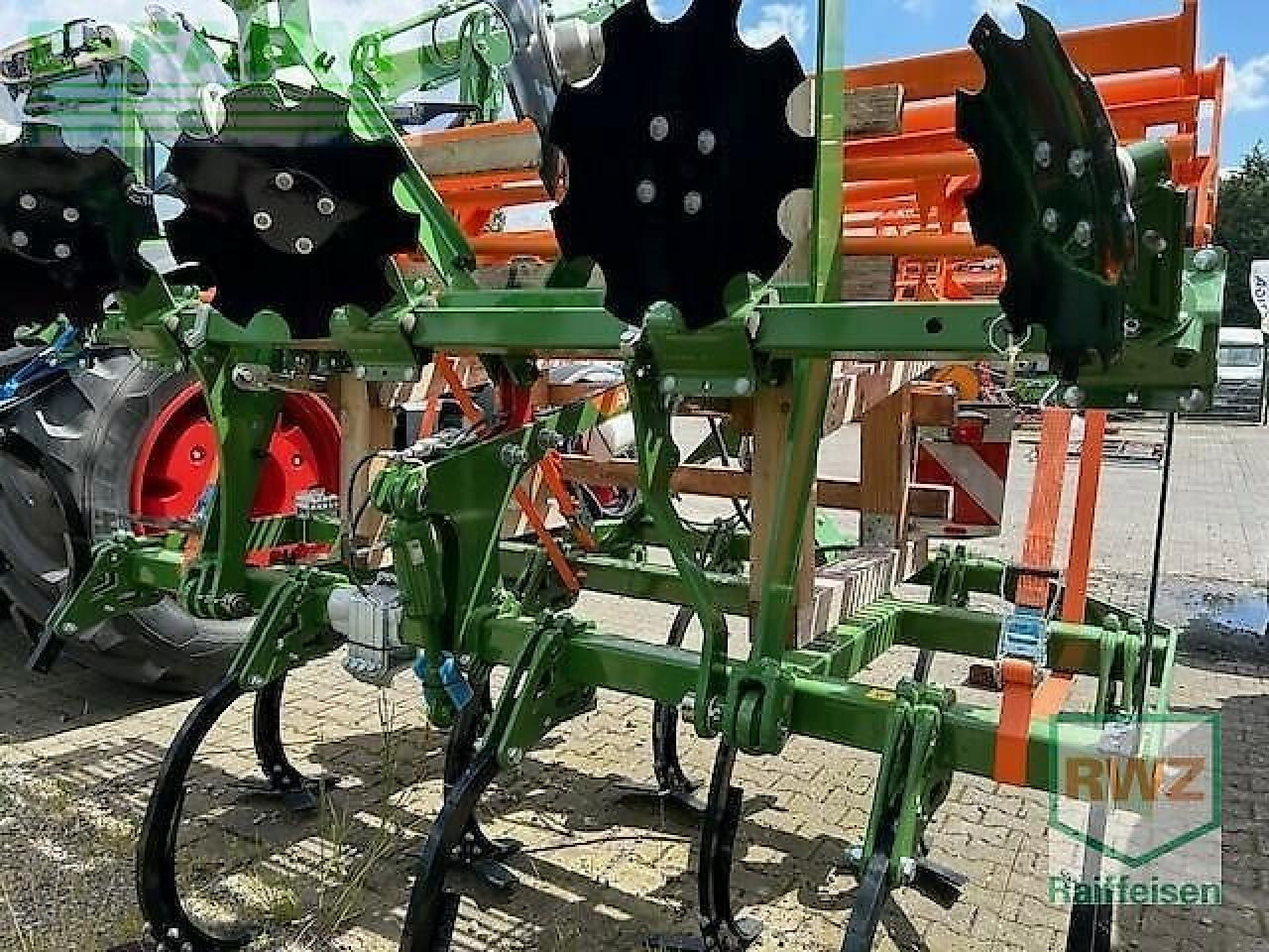 Amazone grubber cenius 3003 - Cultivador: foto 2 Amazone grubber cenius 3003 - Cultivador: foto 2