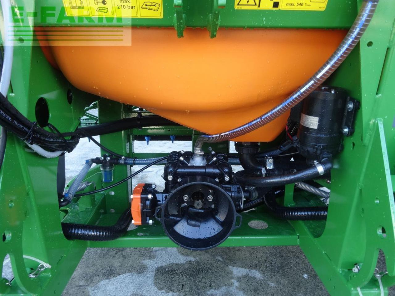 Amazone uf 901 - Pulverizador de arrastar: foto 2 Amazone uf 901 - Pulverizador de arrastar: foto 2