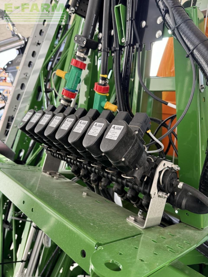 Amazone ug 3000 super - Pulverizador de arrastar: foto 4 Amazone ug 3000 super - Pulverizador de arrastar: foto 4