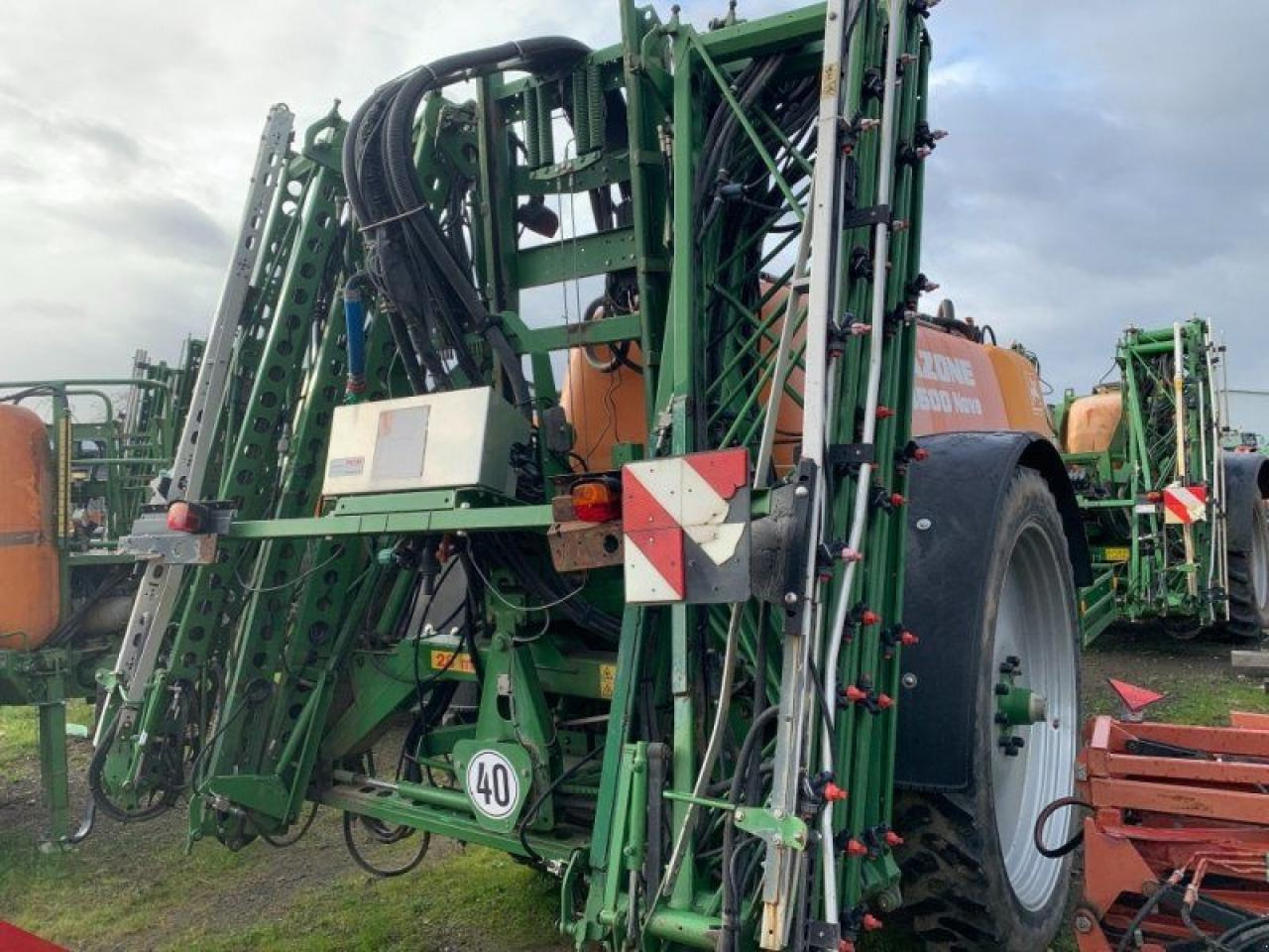 Pulverizador de arrastar Amazone ug 4500 nova: foto 6