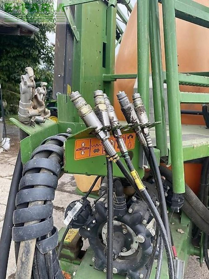 Amazone ux 4200 super - Pulverizador de arrastar: foto 5 Amazone ux 4200 super - Pulverizador de arrastar: foto 5