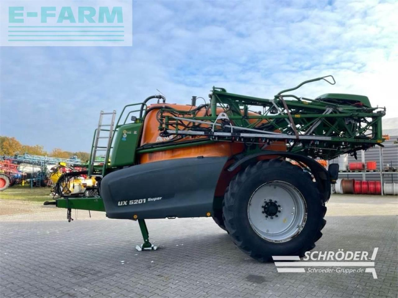 Amazone ux 5201 super - Pulverizador de arrastar: foto 4 Amazone ux 5201 super - Pulverizador de arrastar: foto 4