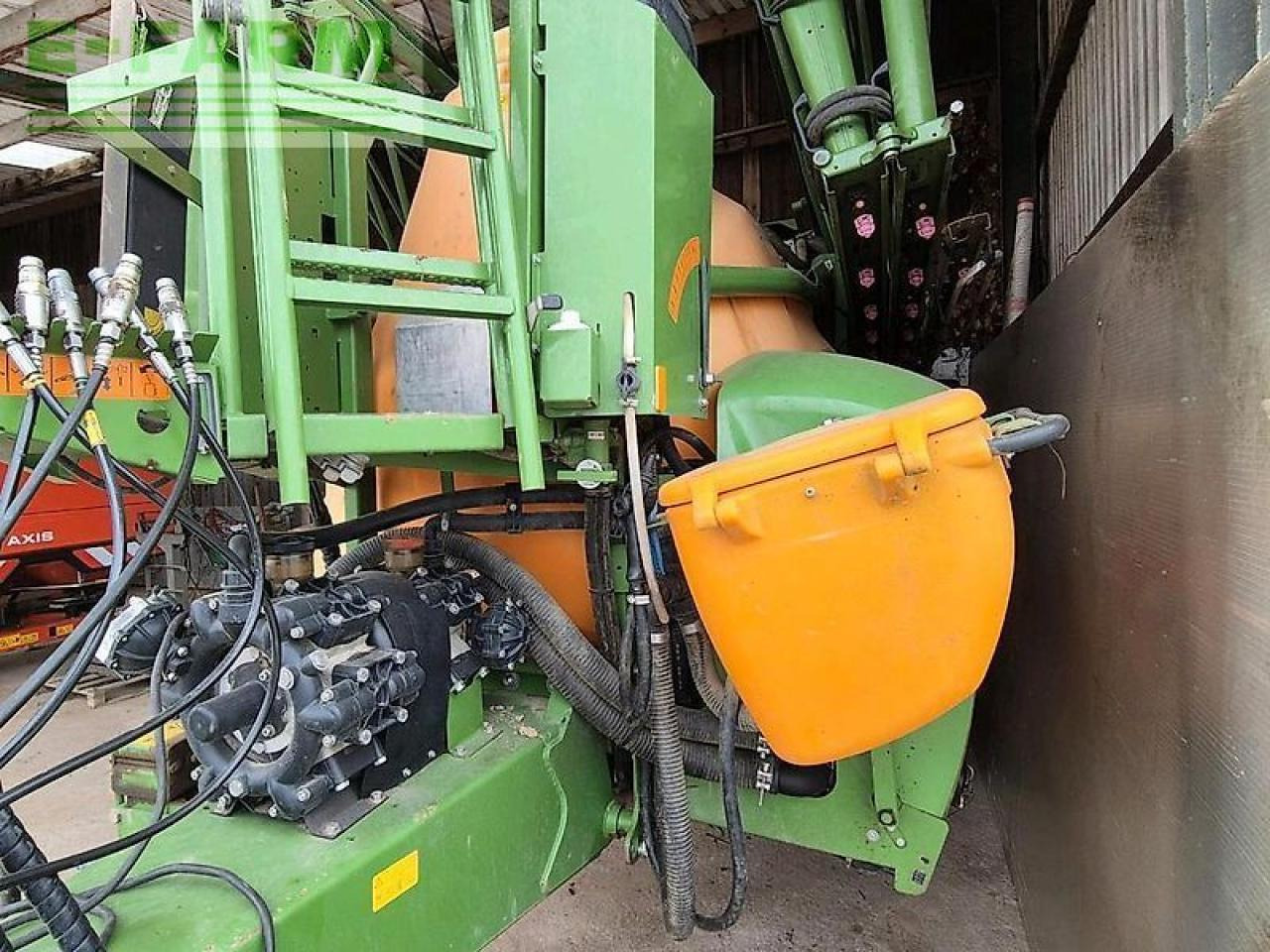 Amazone ux4200 pflanzenschutzspritze 27 m spritze ug lemken ux 42 - Pulverizador de arrastar: foto 3 Amazone ux4200 pflanzenschutzspritze 27 m spritze ug lemken ux 42 - Pulverizador de arrastar: foto 3