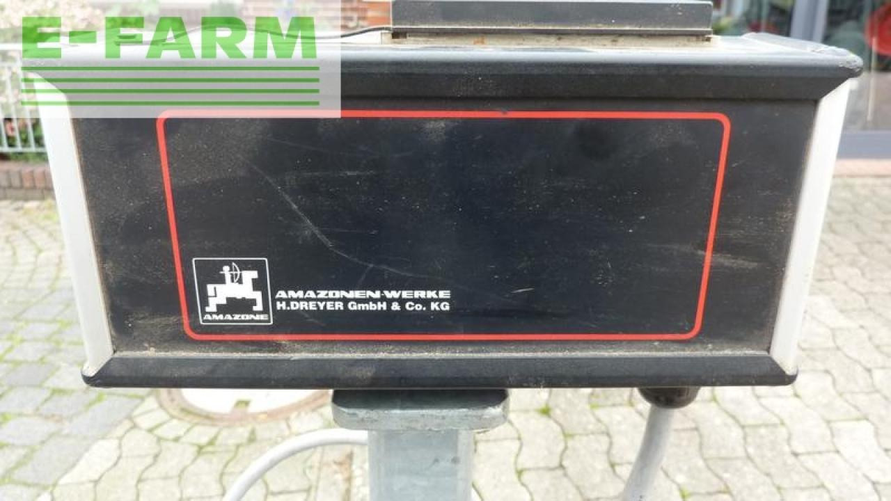 Distribuidor de fertilizantes Amazone za-m maxtronic 3000 mit fahrgestell fr 2000: foto 19