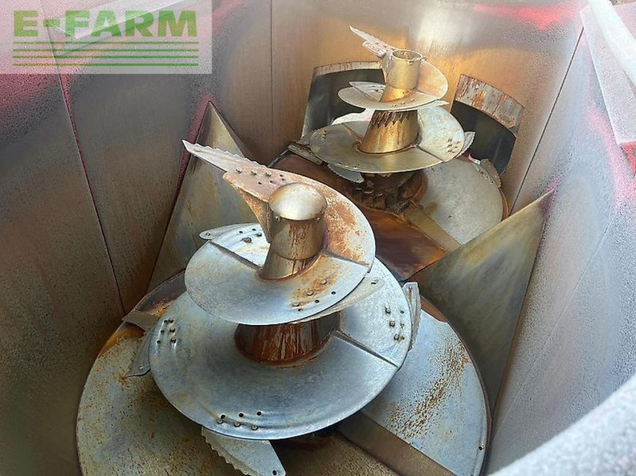 BVL - van Lengerich v-mix 24 2 s - Equipamento de gado: foto 5 BVL - van Lengerich v-mix 24 2 s - Equipamento de gado: foto 5