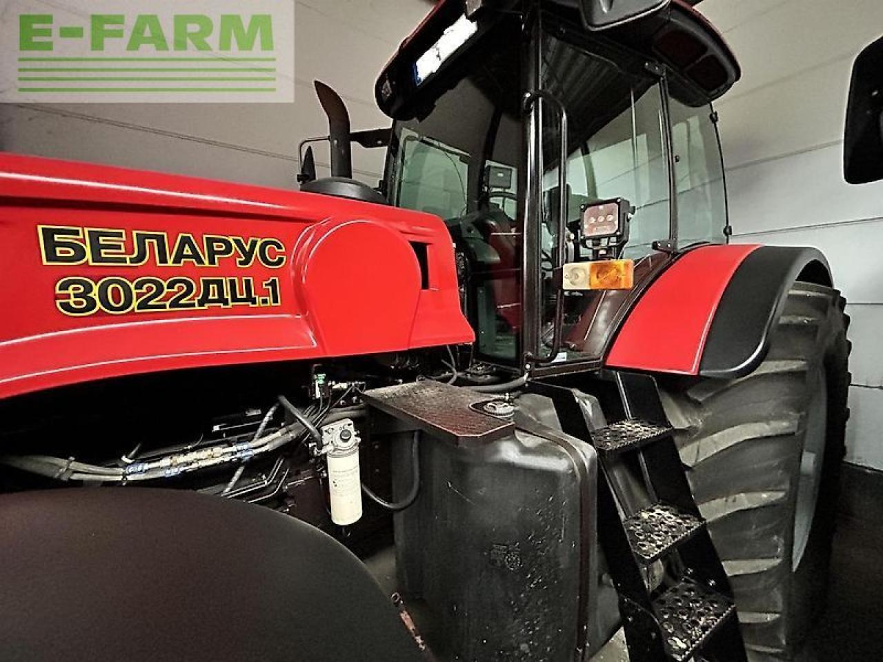 Belarus 3022 dc1 - Trator: foto 2 Belarus 3022 dc1 - Trator: foto 2