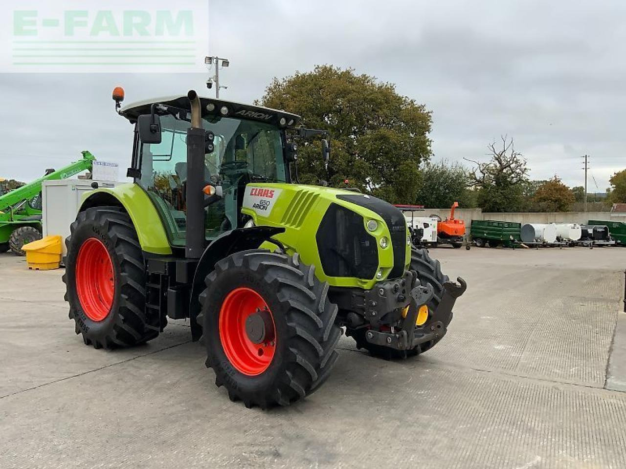 CLAAS 650 arion tractor (st24495) - Trator: foto 2 CLAAS 650 arion tractor (st24495) - Trator: foto 2