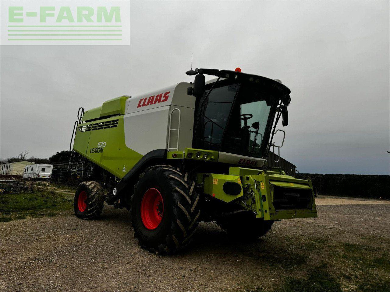 CLAAS LEXION 670 M - Ceifeira debulhadora: foto 1 CLAAS LEXION 670 M - Ceifeira debulhadora: foto 1