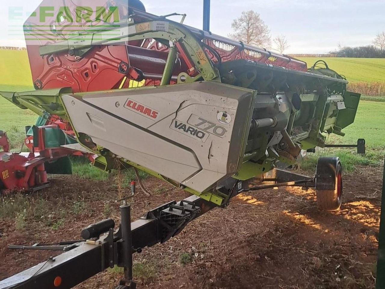 CLAAS LEXION 6800TT - Ceifeira debulhadora: foto 2 CLAAS LEXION 6800TT - Ceifeira debulhadora: foto 2