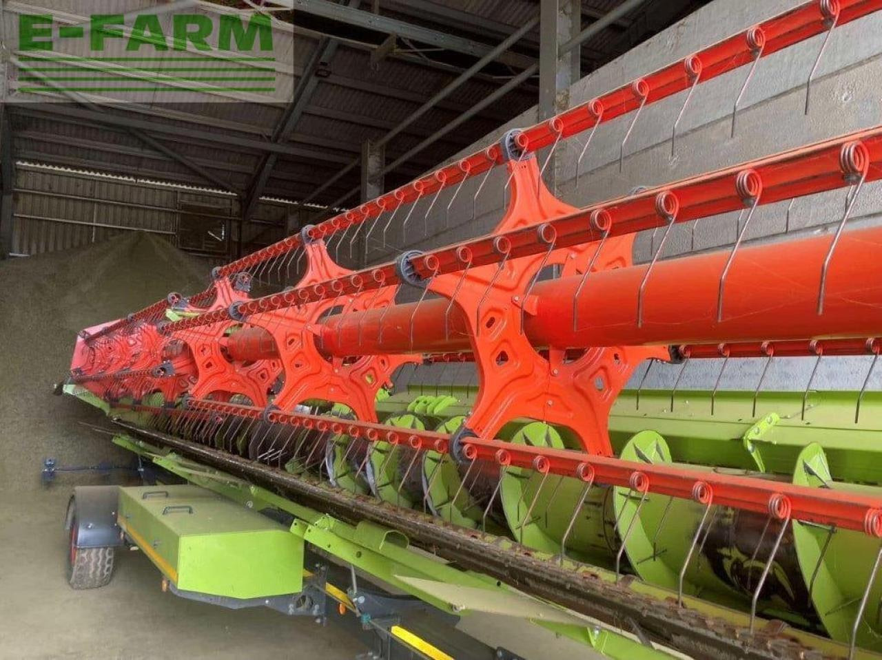 CLAAS LEXION 8700TT - Ceifeira debulhadora: foto 4 CLAAS LEXION 8700TT - Ceifeira debulhadora: foto 4
