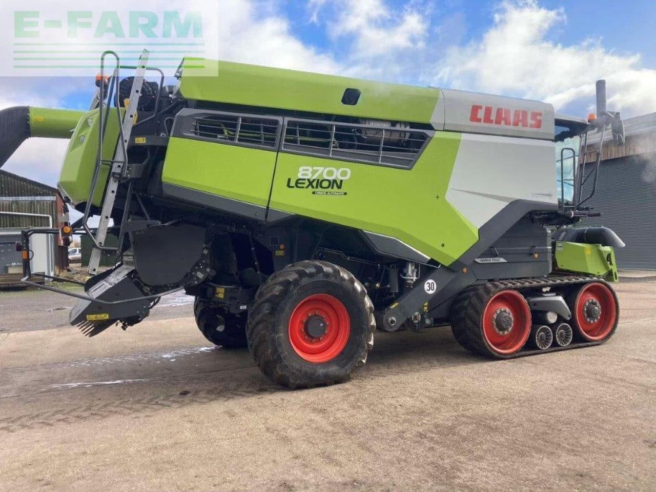 CLAAS LEXION 8700TT - Ceifeira debulhadora: foto 3 CLAAS LEXION 8700TT - Ceifeira debulhadora: foto 3