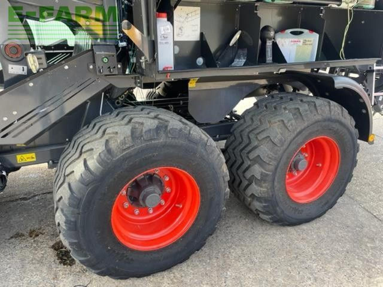 Enfardadeira de fardos quadrados CLAAS QUADRANT 5300FC: foto 26