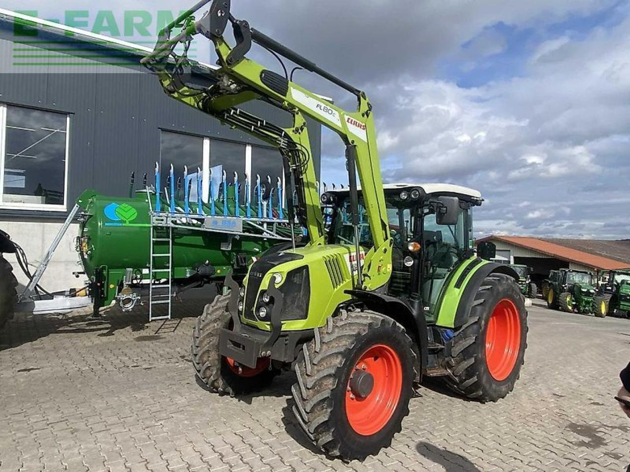 CLAAS arion 420 - Trator: foto 1 CLAAS arion 420 - Trator: foto 1
