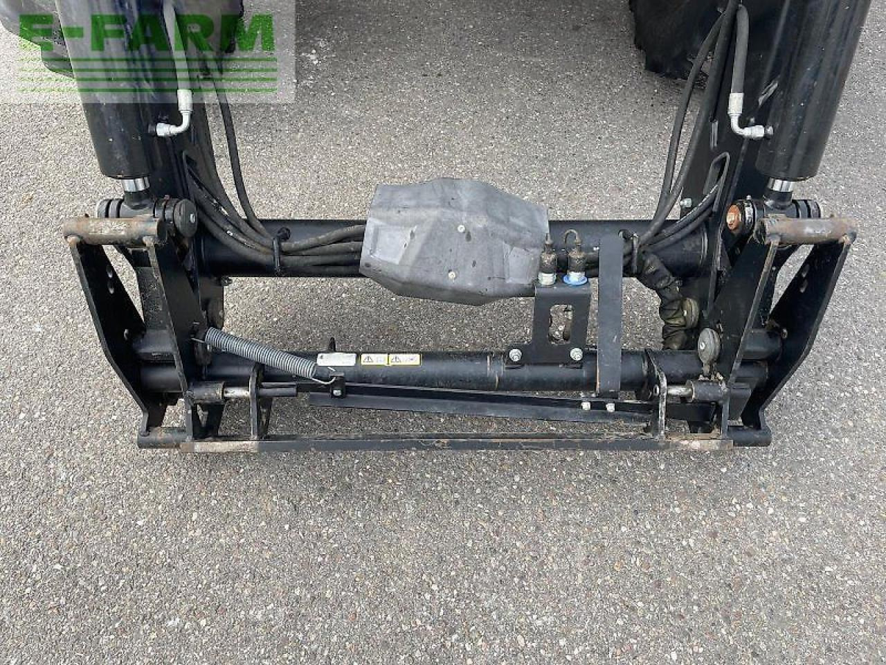 CLAAS arion 420 - Trator: foto 3 CLAAS arion 420 - Trator: foto 3