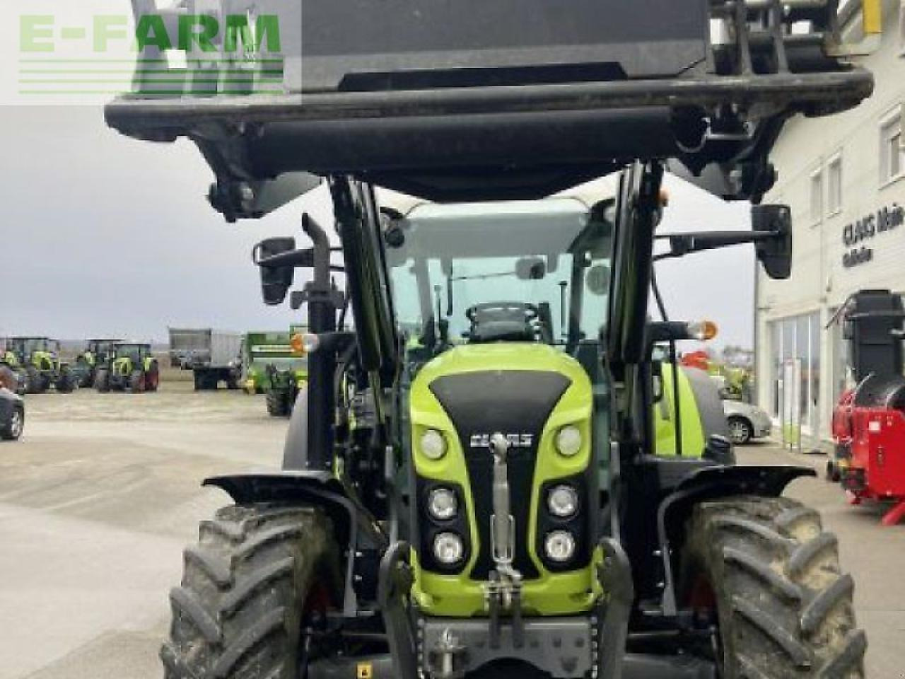 CLAAS arion 440 - Trator: foto 2 CLAAS arion 440 - Trator: foto 2