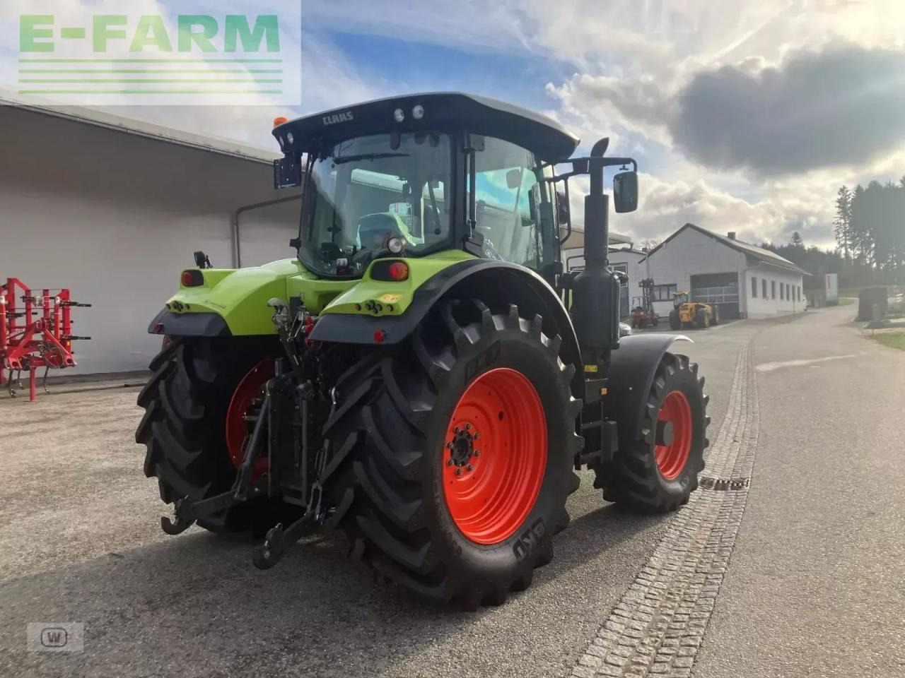 CLAAS arion 510 cmatic cis+ CMATIC CIS+ - Trator: foto 5 CLAAS arion 510 cmatic cis+ CMATIC CIS+ - Trator: foto 5