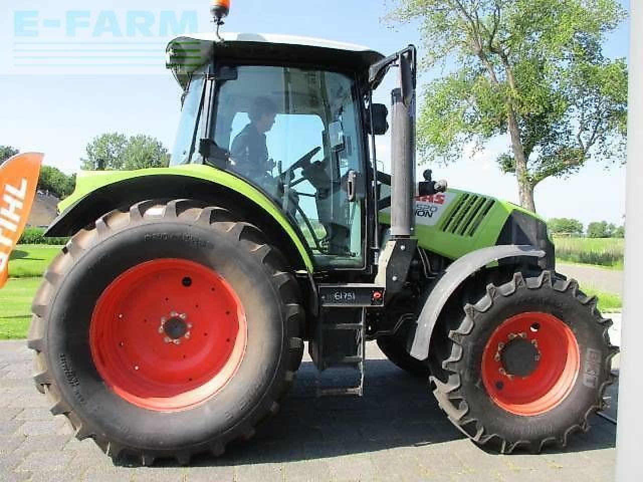 CLAAS arion 520 - Trator: foto 4 CLAAS arion 520 - Trator: foto 4