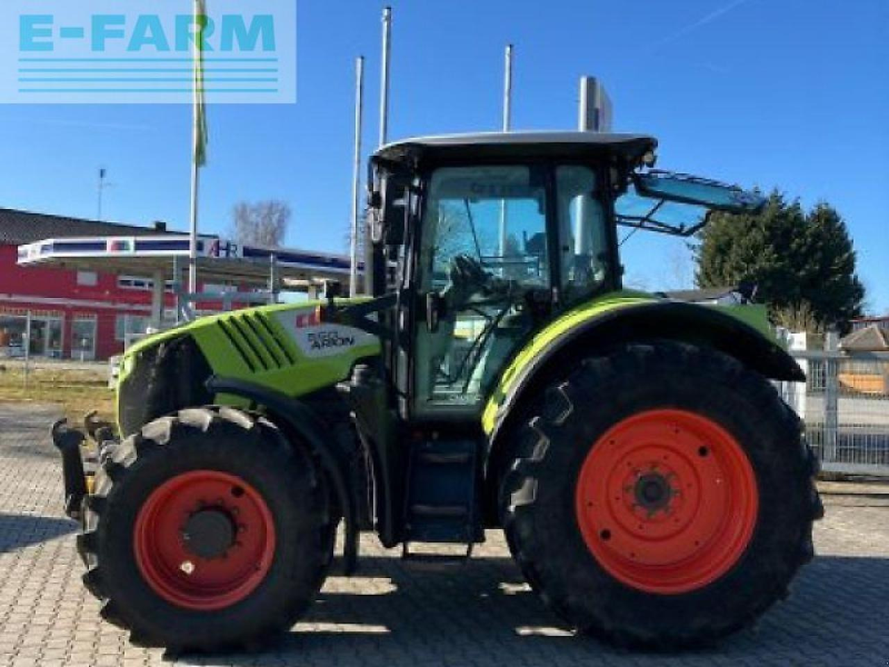 CLAAS arion 550 cmatic cebis CMATIC CEBIS - Trator: foto 3 CLAAS arion 550 cmatic cebis CMATIC CEBIS - Trator: foto 3
