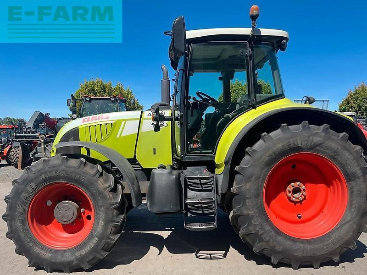 CLAAS arion 620 - Trator: foto 3 CLAAS arion 620 - Trator: foto 3