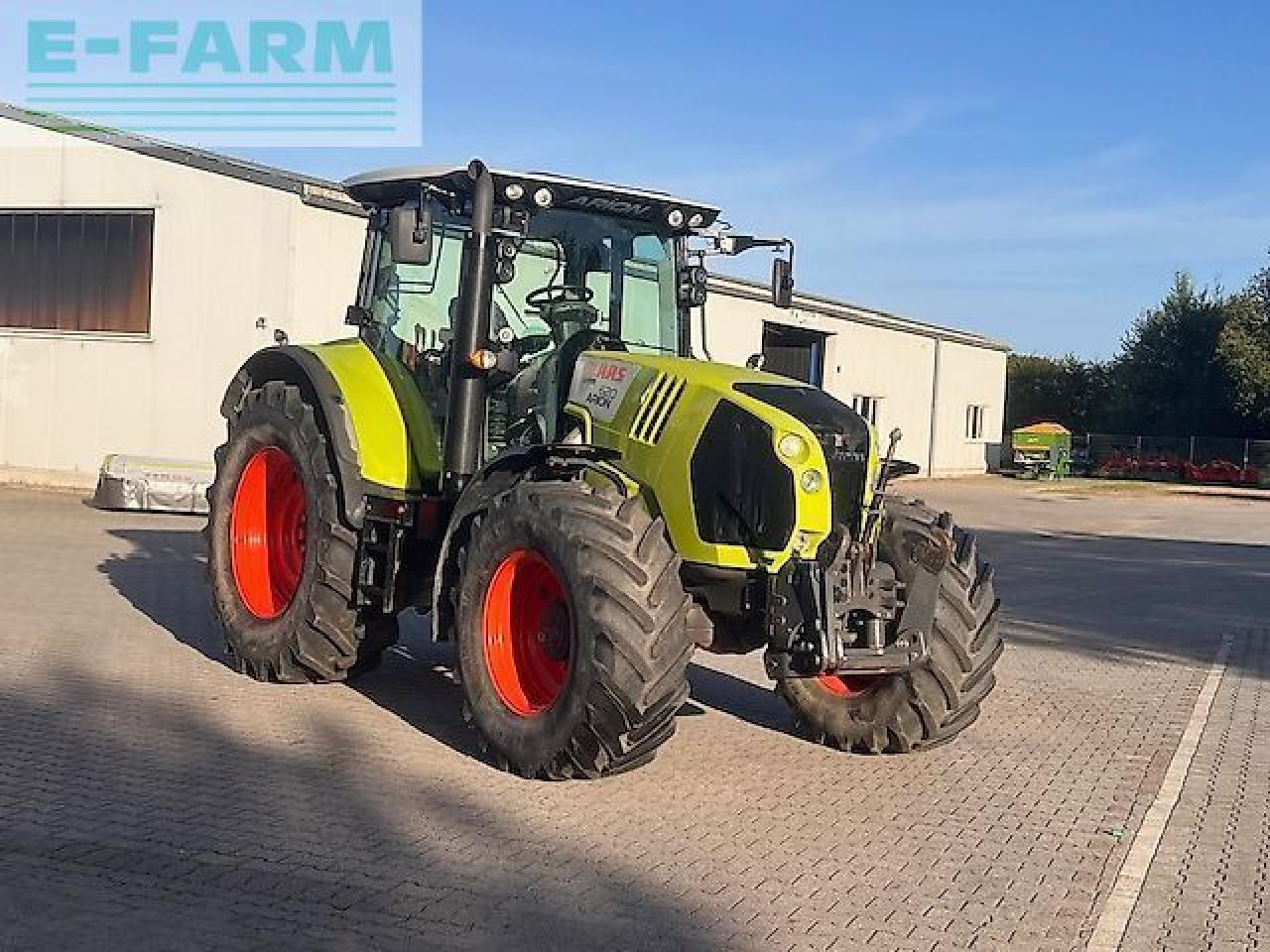 CLAAS arion 620 - Trator: foto 1 CLAAS arion 620 - Trator: foto 1