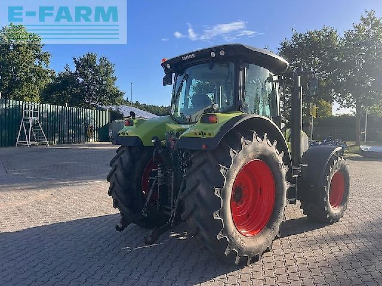 CLAAS arion 620 - Trator: foto 2 CLAAS arion 620 - Trator: foto 2