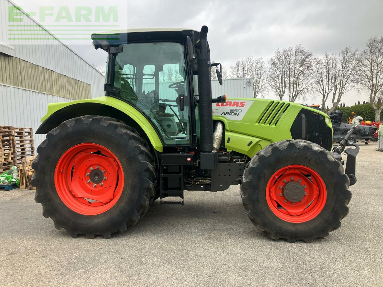 CLAAS arion 630 t4i - Trator: foto 1 CLAAS arion 630 t4i - Trator: foto 1