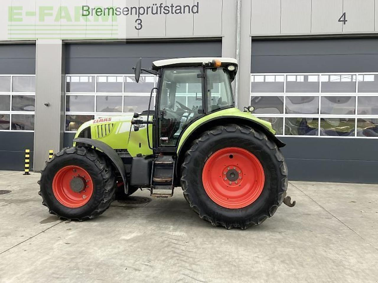 CLAAS arion 640 cebis CEBIS - Trator: foto 2 CLAAS arion 640 cebis CEBIS - Trator: foto 2