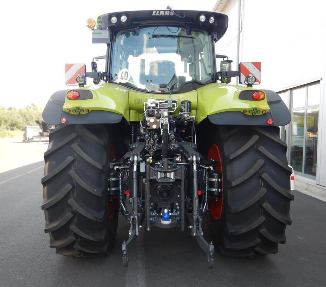 CLAAS axion 800 cis+ hexashift HEXASHIFT CIS+ - Trator: foto 3 CLAAS axion 800 cis+ hexashift HEXASHIFT CIS+ - Trator: foto 3
