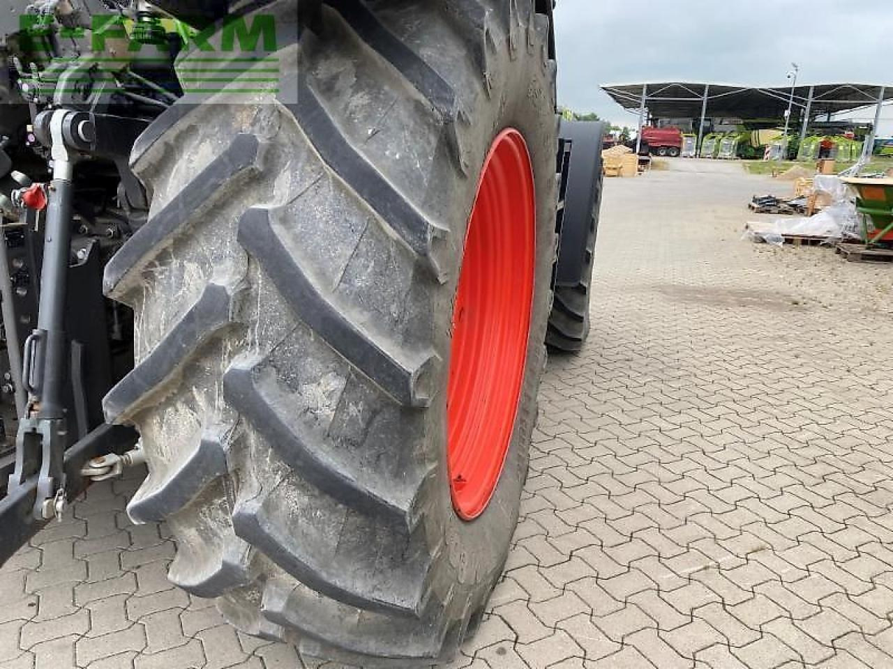 Trator CLAAS axion 810: foto 7