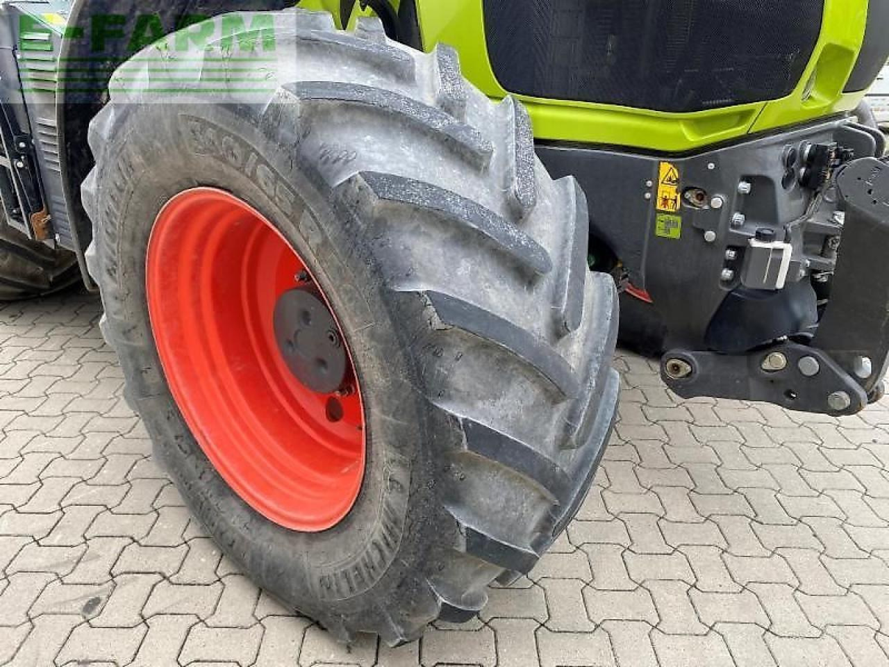 Trator CLAAS axion 810: foto 8