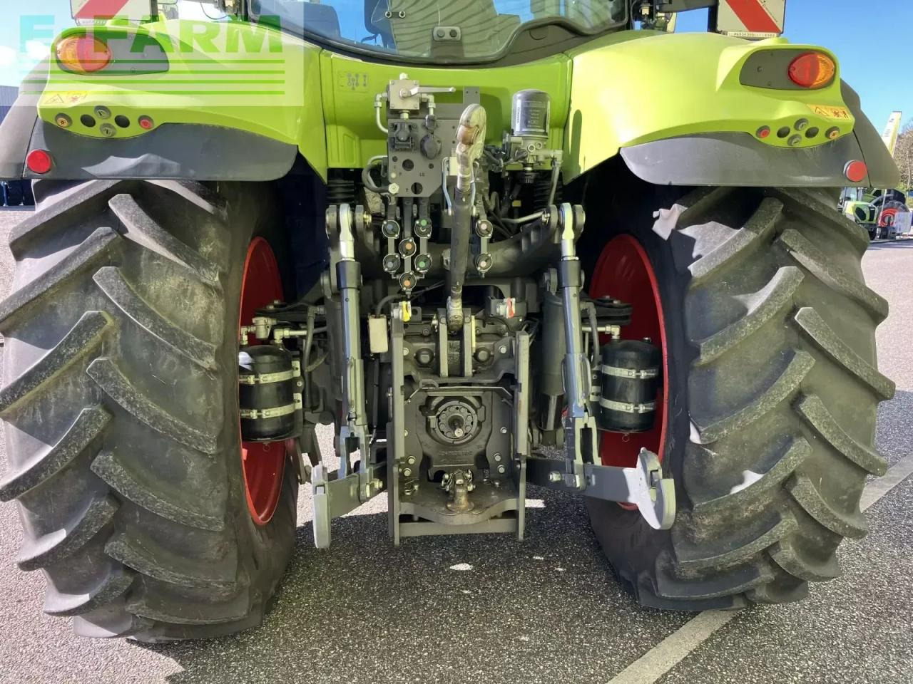 CLAAS axion 810 cis - Trator: foto 5 CLAAS axion 810 cis - Trator: foto 5