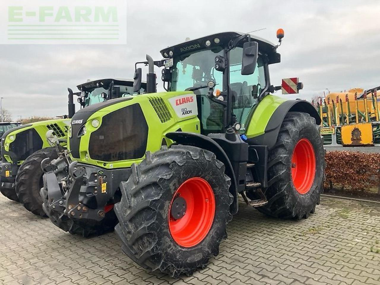 CLAAS axion 810 cis+ cm - Trator: foto 3 CLAAS axion 810 cis+ cm - Trator: foto 3