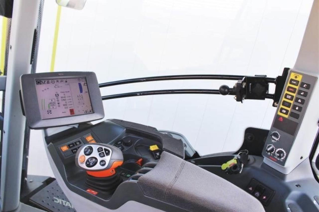 Trator CLAAS axion 810 cmatic CMATIC: foto 8