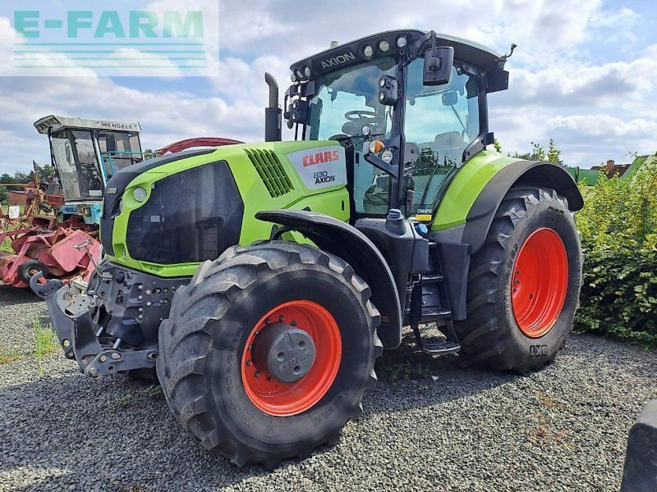CLAAS axion 830 c-matic CMATIC - Trator: foto 1 CLAAS axion 830 c-matic CMATIC - Trator: foto 1