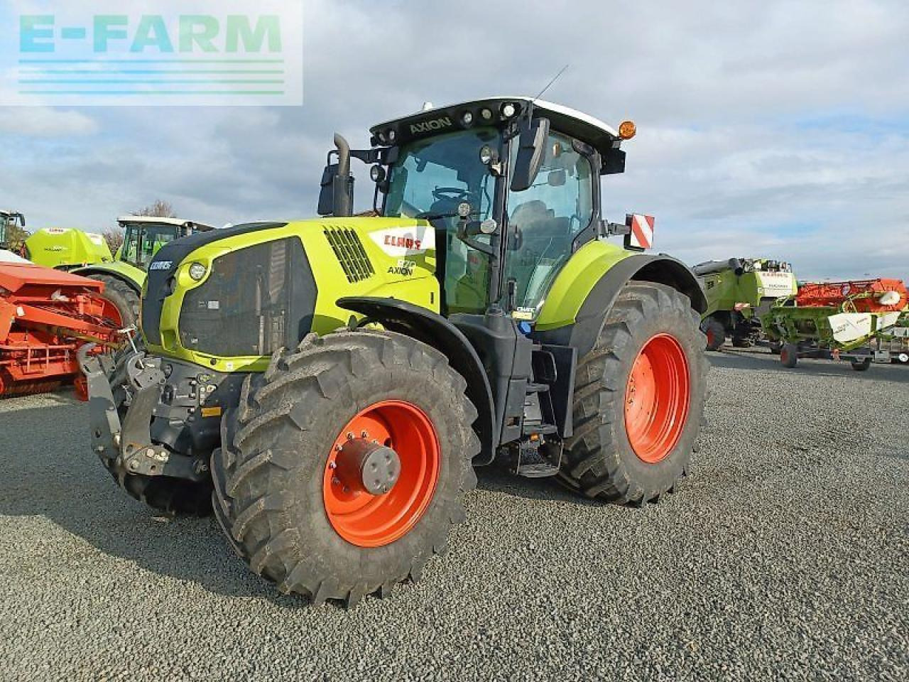 CLAAS axion 870 cmatic - Trator: foto 1 CLAAS axion 870 cmatic - Trator: foto 1