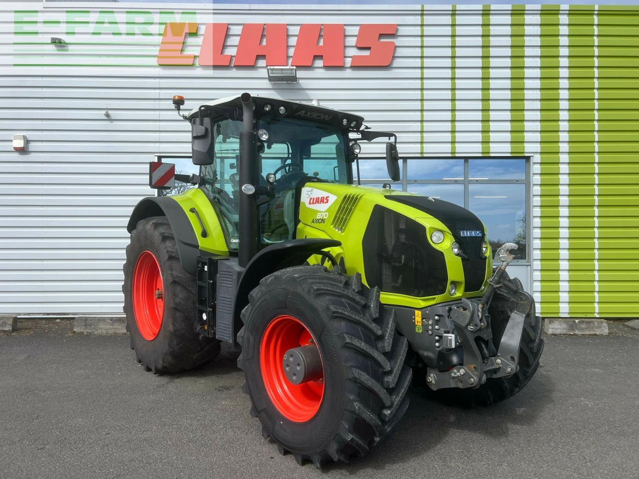 CLAAS axion 870 cmatic s5 sur mesure CMATIC - Trator: foto 1 CLAAS axion 870 cmatic s5 sur mesure CMATIC - Trator: foto 1